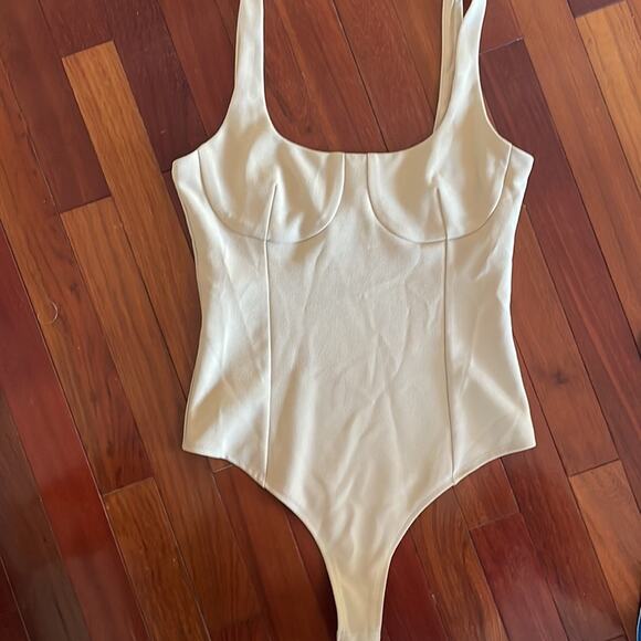 Wayf Tan Bravado Cupped Tank Thong Bodysuit Date Night Minimalist Going Out - Picture 4 of 7